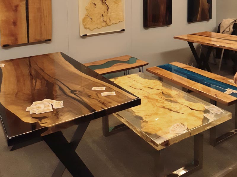 столы из дерева и эпоксидной смолы